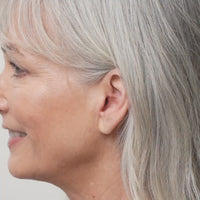 How to wear your hearing aid, video on how to quickly put your hearing aid into your ear in less than 10 seconds.